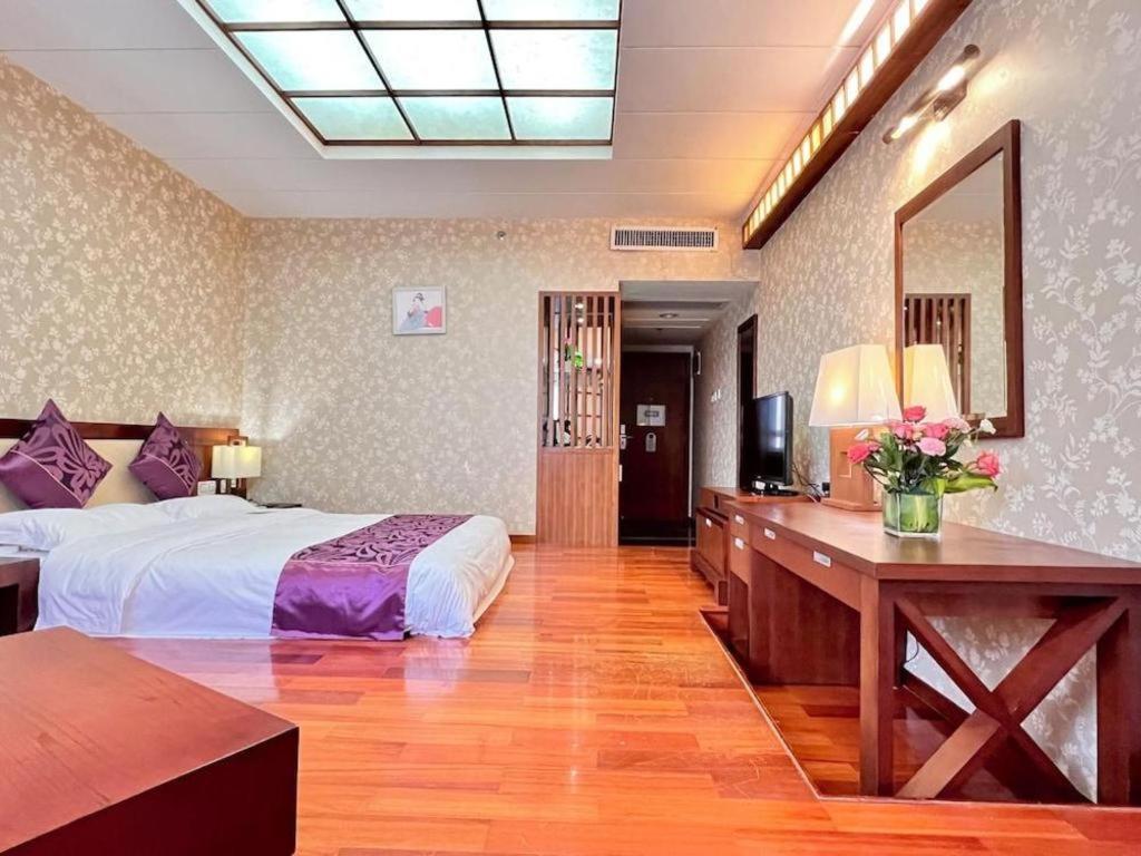 Century Plaza Hotel Shenzhen Exterior photo